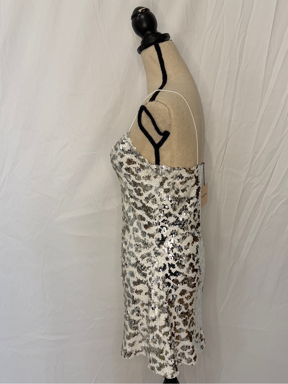 NWT superdown Bryanna Sequin Mini Dress - Picture 6 of 8